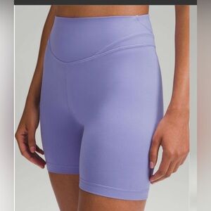 Lululemon Align Curve Seam High-Rise Biker Yoga Short 6" Dark Lavender SZ. 8 EUC
